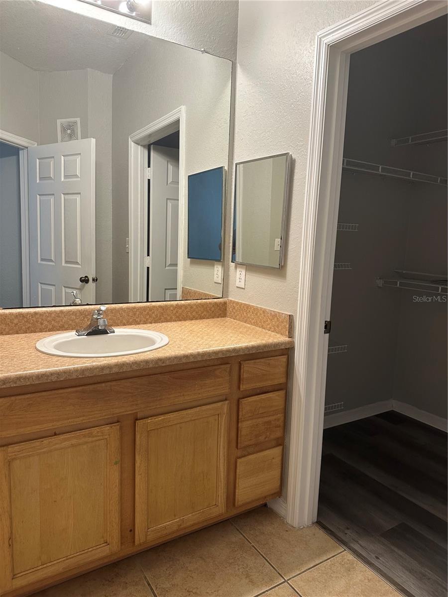 COURTNEY PALMS CONDO - Residential Lease