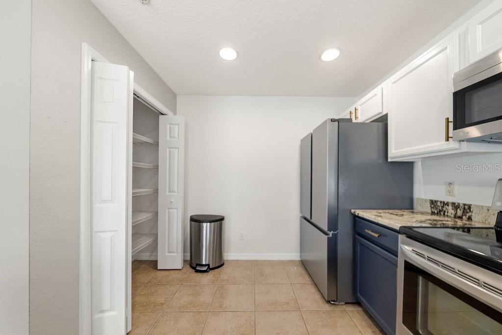 LYNWOOD/SOUTHMEADOW PH 4 - Residential Lease