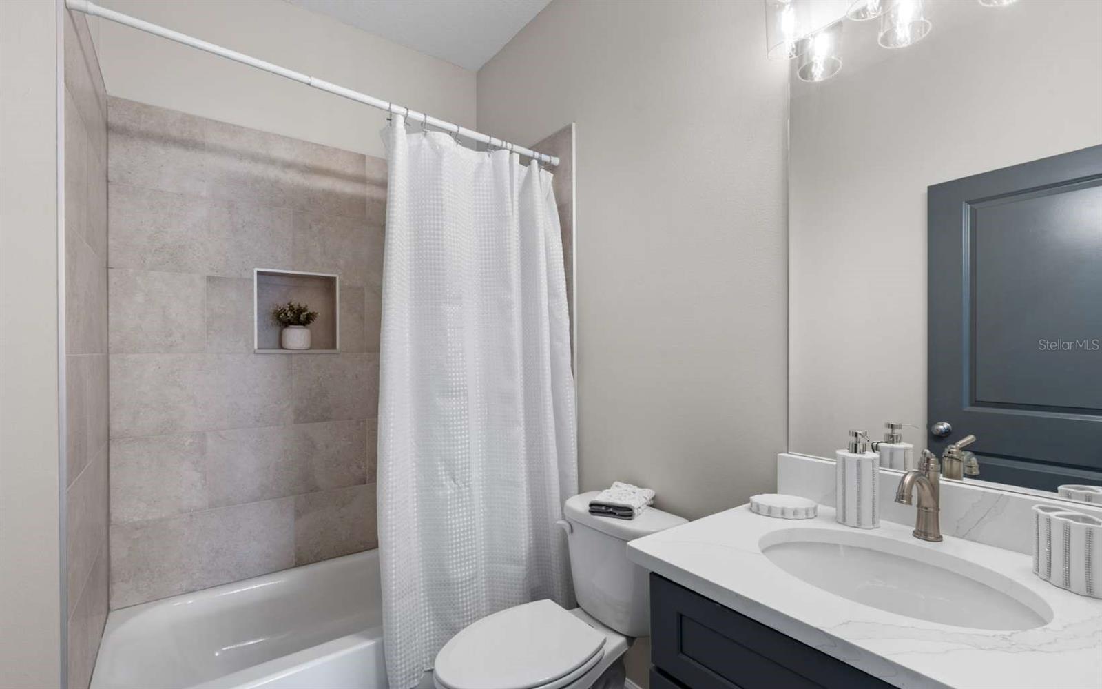 VISTAS AT CANYON VISTAS UNIT 1 - Residential