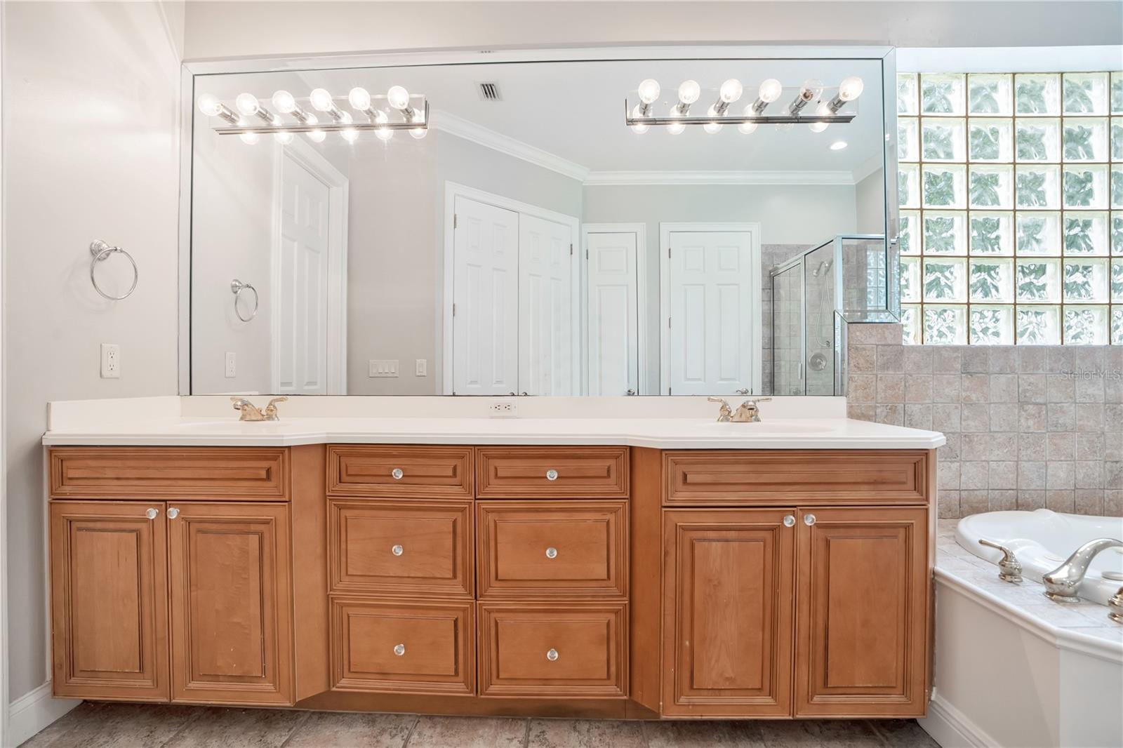 WATERS EDGE BOCA POINTE AT TURTLE CREEK - Residential