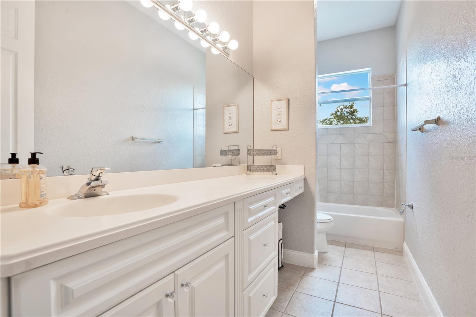 WATERS EDGE BOCA POINTE AT TURTLE CREEK - Residential
