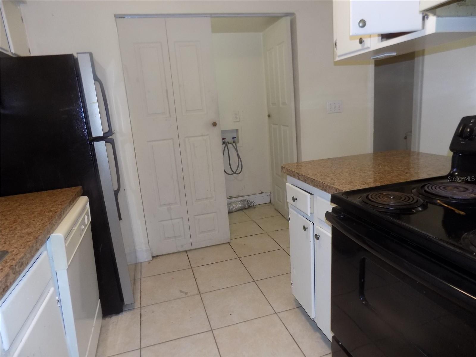CEDAR RIDGE - Residential Lease