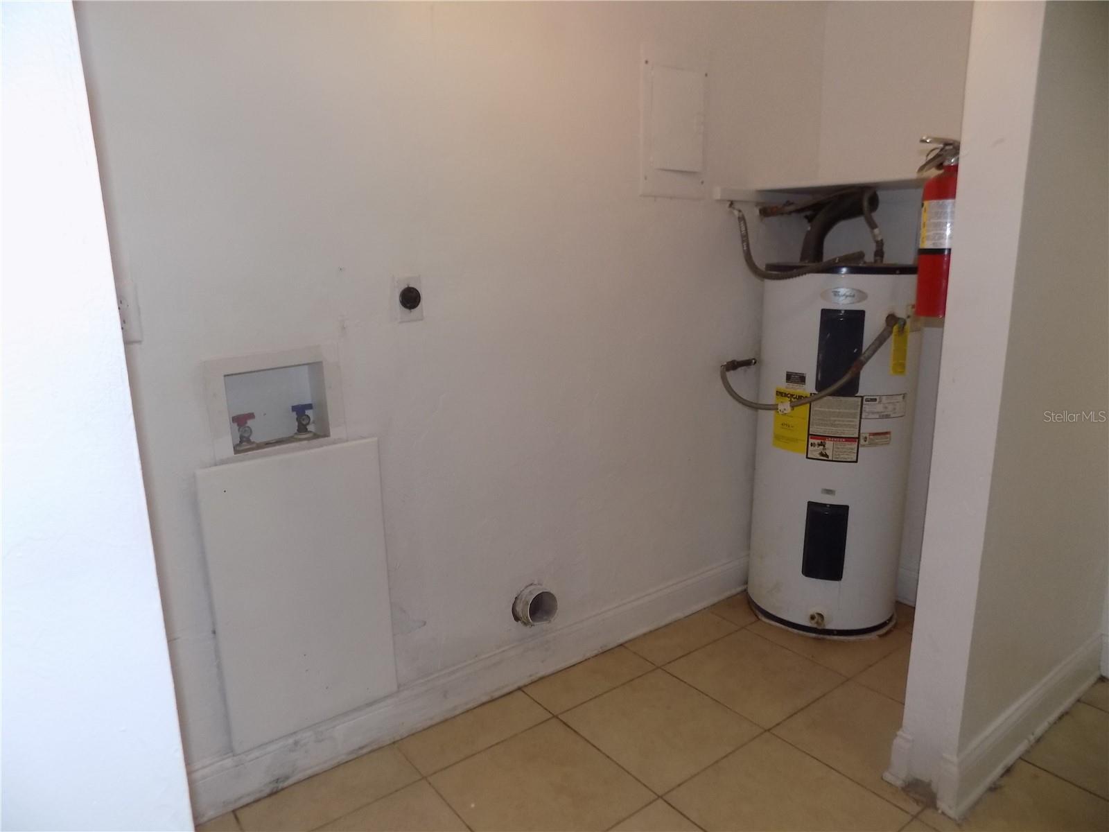 CEDAR RIDGE - Residential Lease