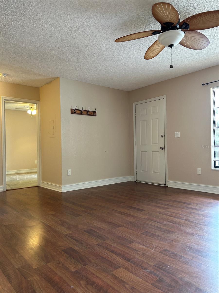 GLENDALE VILLAS A CONDO - Residential Lease