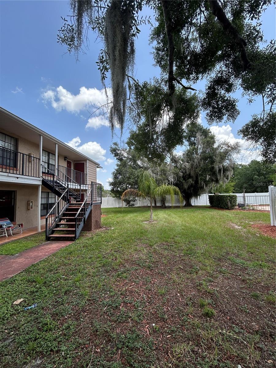 GLENDALE VILLAS A CONDO - Residential Lease