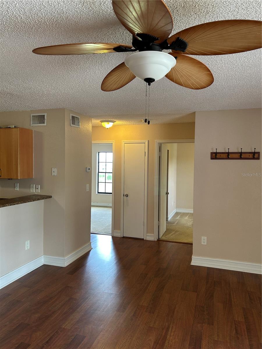 GLENDALE VILLAS A CONDO - Residential Lease
