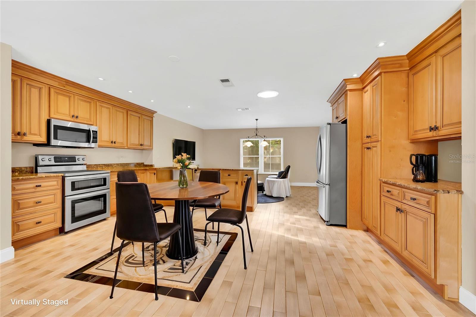 SANDY WOODS 1ST ADD - Residential