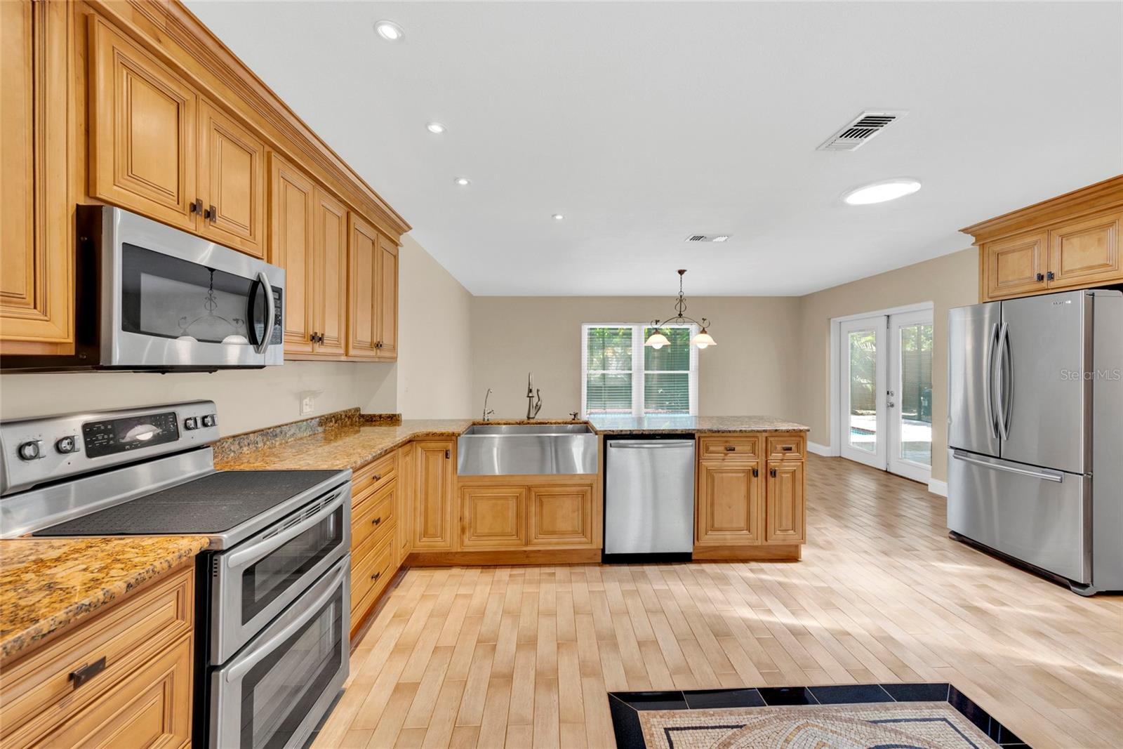 SANDY WOODS 1ST ADD - Residential