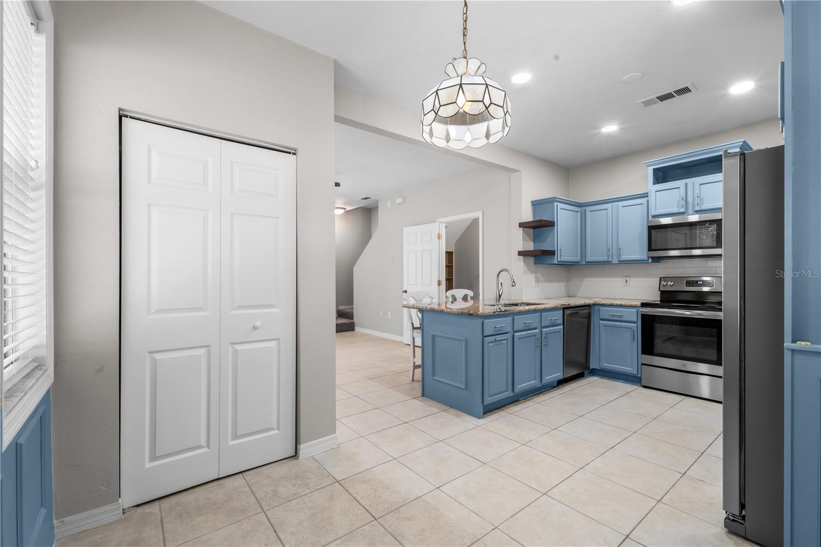 SEVENTH STREET STATION - Residential