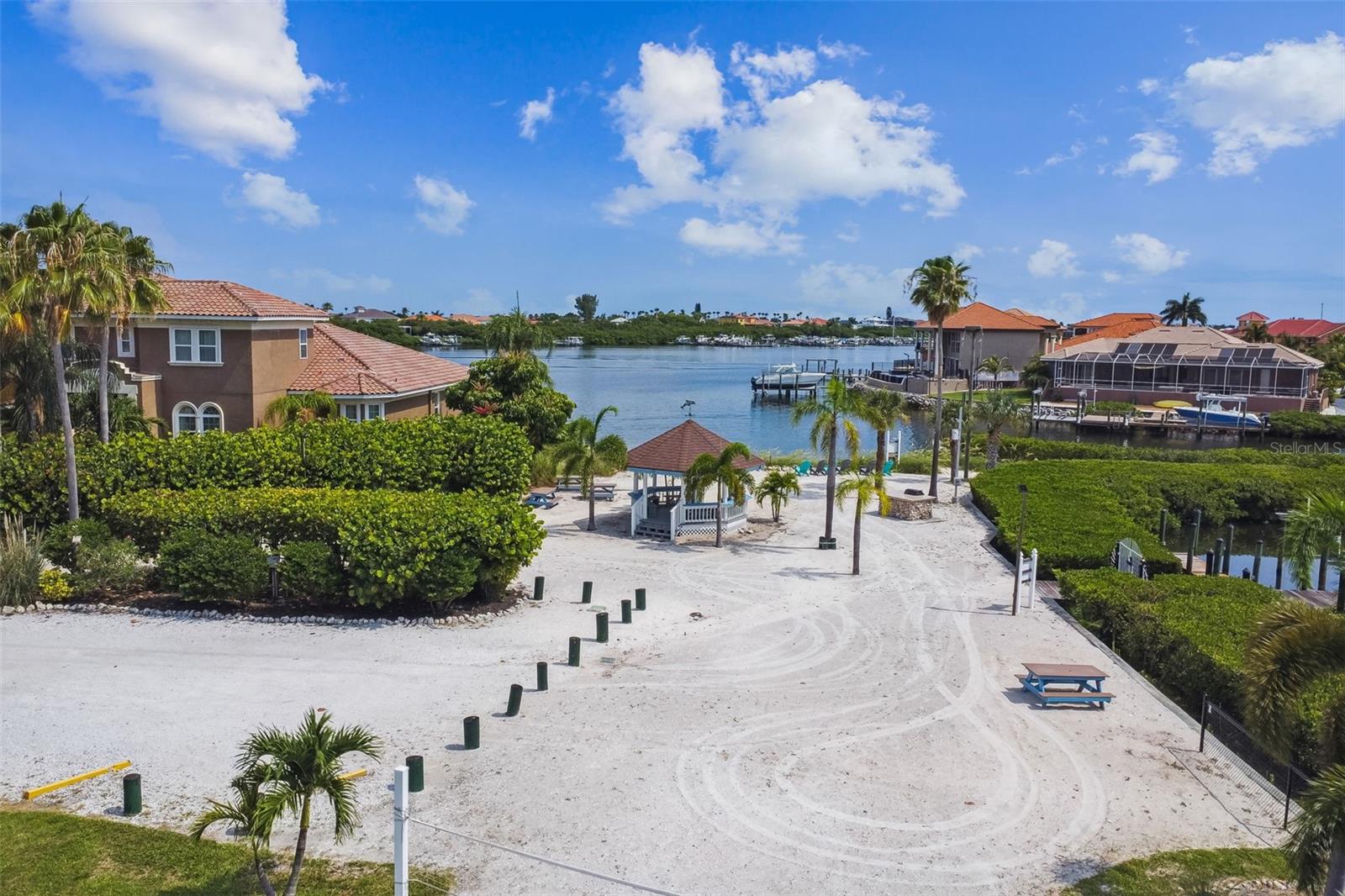 SYMPHONY ISLES UNIT ONE - Residential