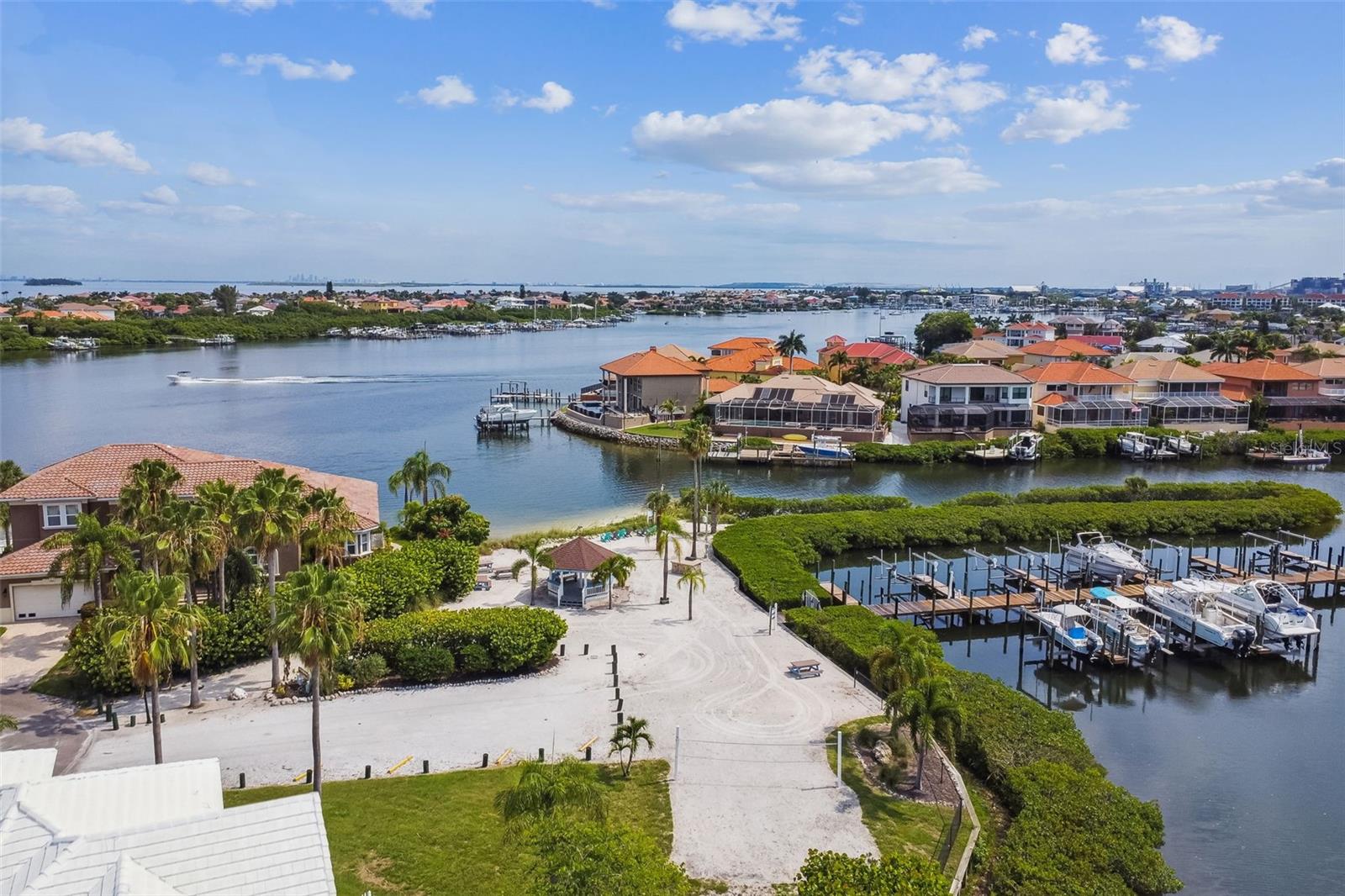 SYMPHONY ISLES UNIT ONE - Residential