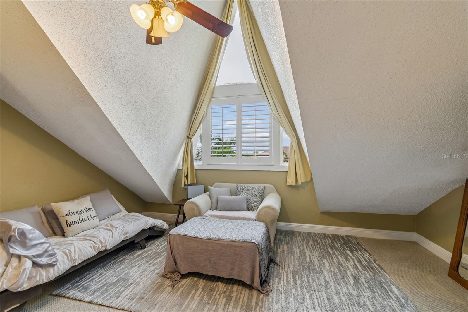 SYMPHONY ISLES UNIT ONE - Residential