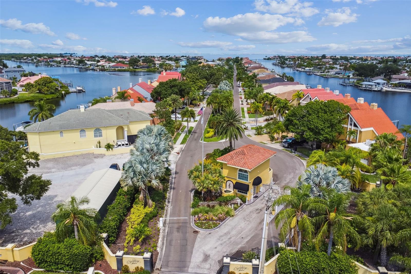 SYMPHONY ISLES UNIT ONE - Residential