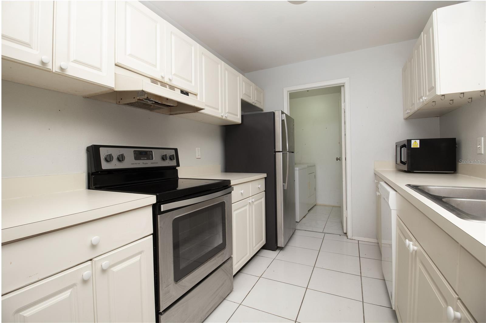WINDJAMMER CONDO BLDG 15, UNIT 1513 - Residential