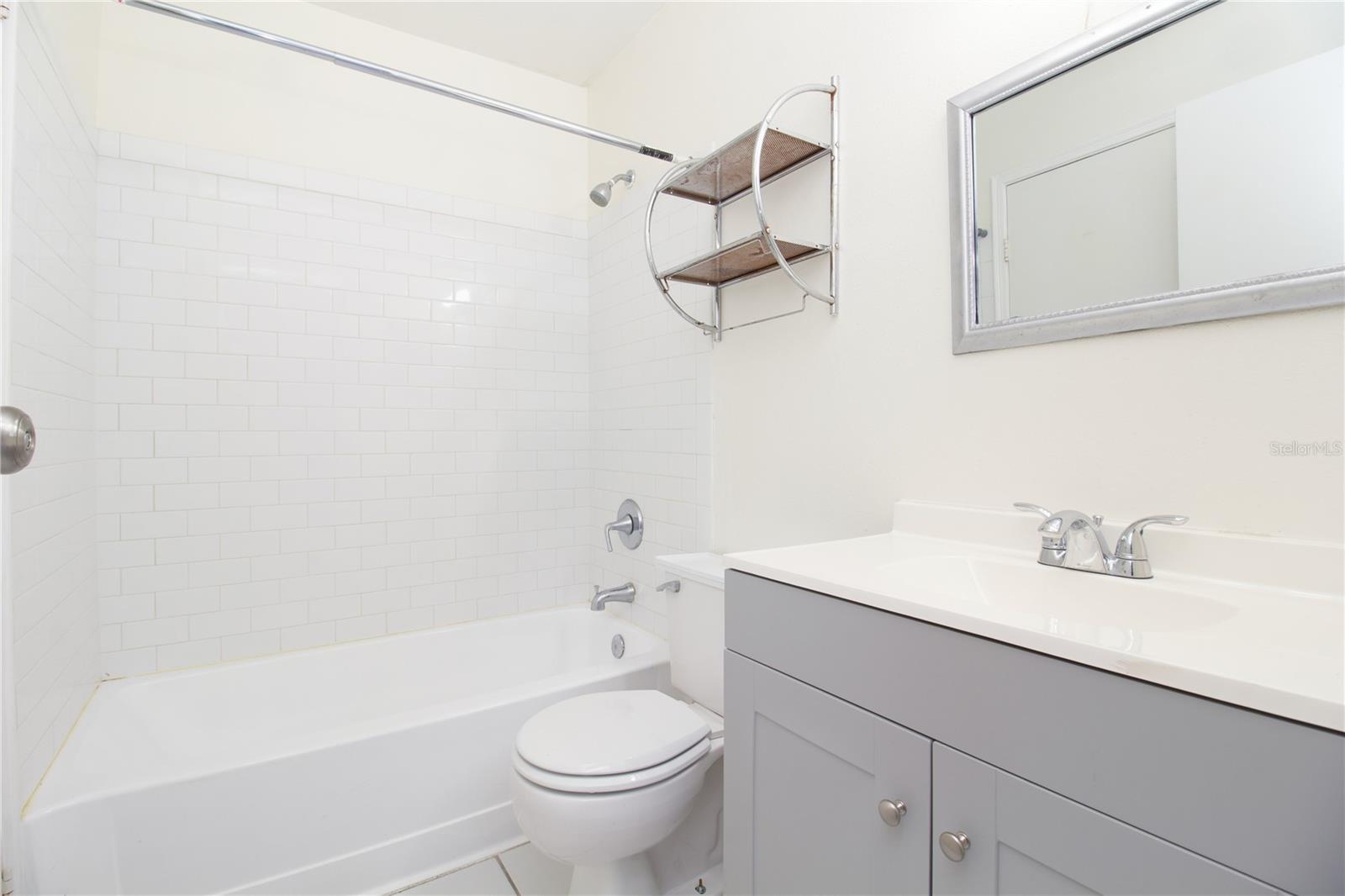 WINDJAMMER CONDO BLDG 15, UNIT 1513 - Residential