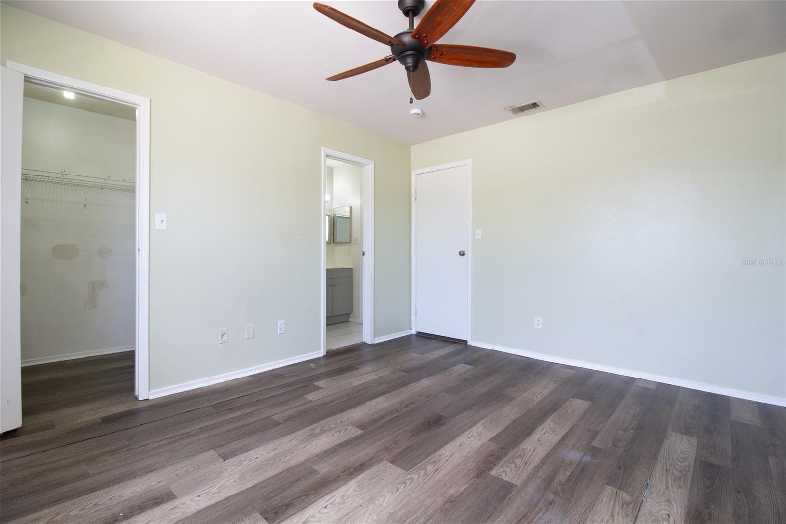 WINDJAMMER CONDO BLDG 15, UNIT 1513 - Residential