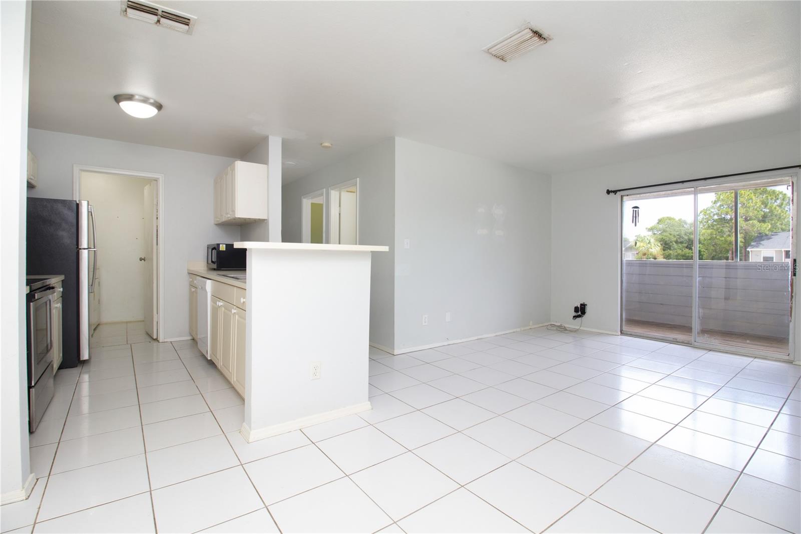 WINDJAMMER CONDO BLDG 15, UNIT 1513 - Residential