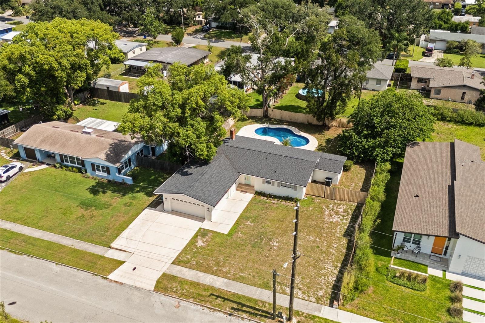 FAIRSHORES PLACE - Residential