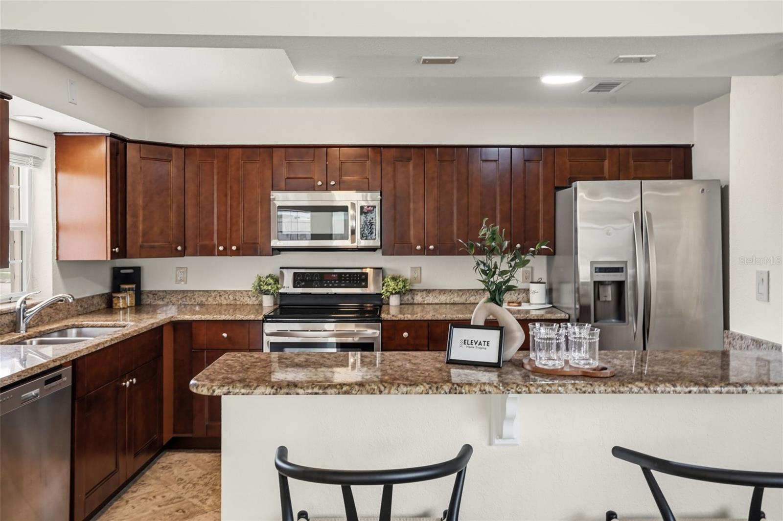 FAIRSHORES PLACE - Residential