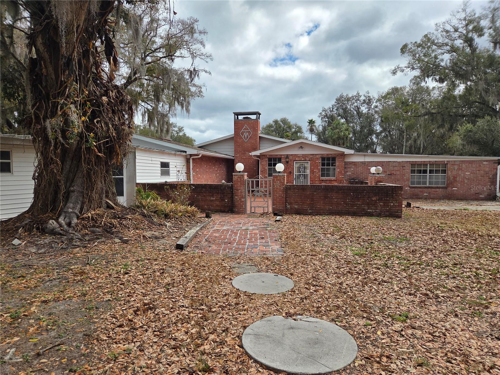 UNPLATTED - Residential