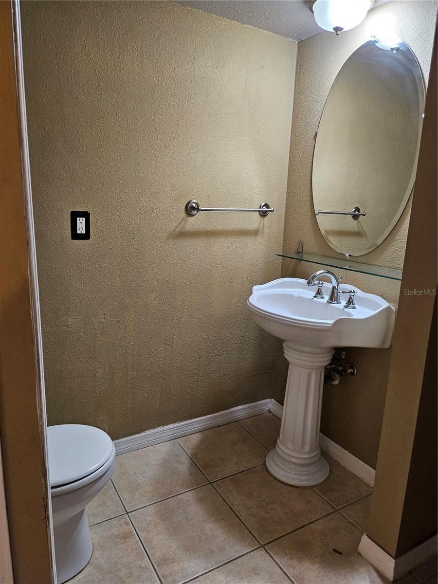 CASTLE PLACE - Residential Lease