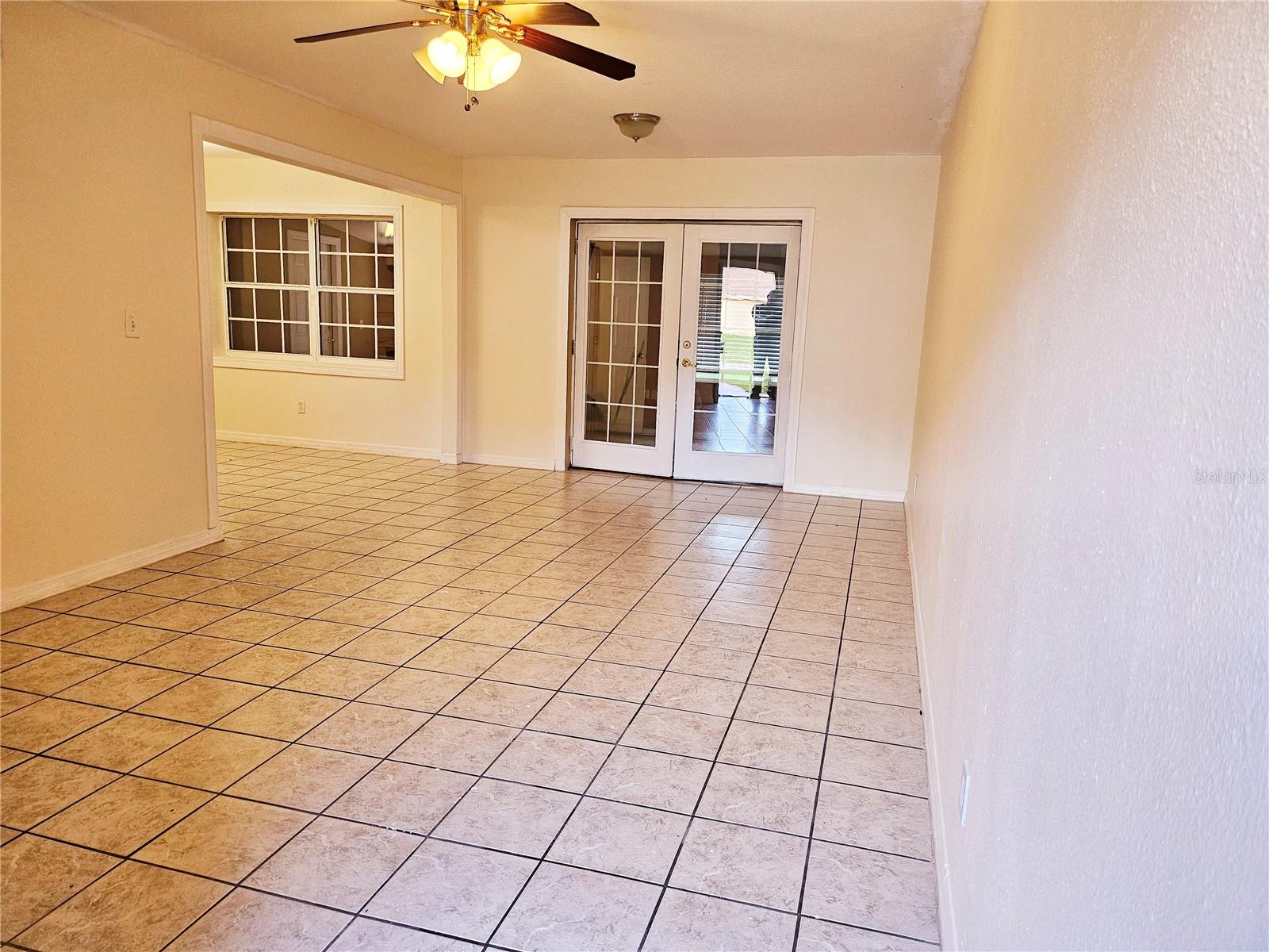 CASTLE PLACE - Residential Lease