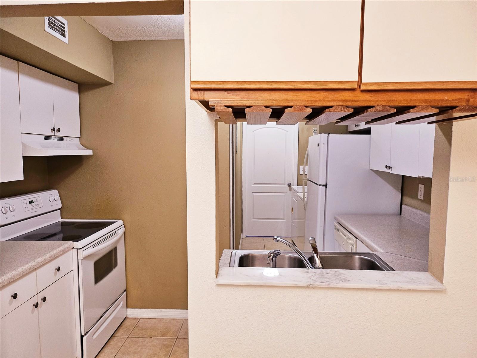 CASTLE PLACE - Residential Lease