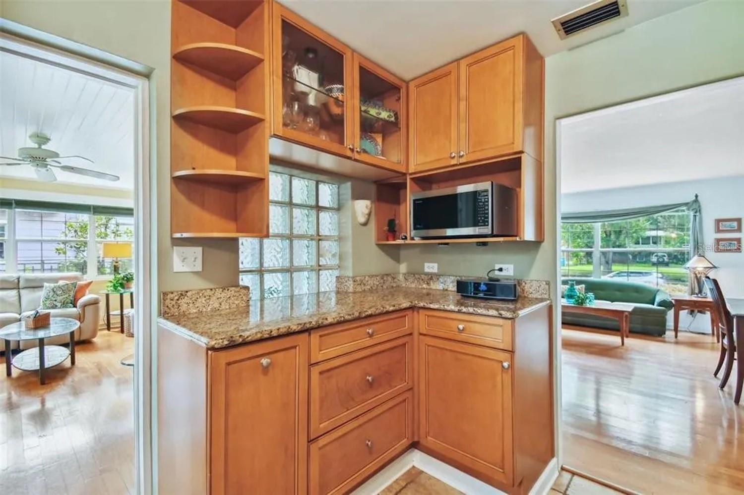 LELAND HEIGHTS - Residential Lease
