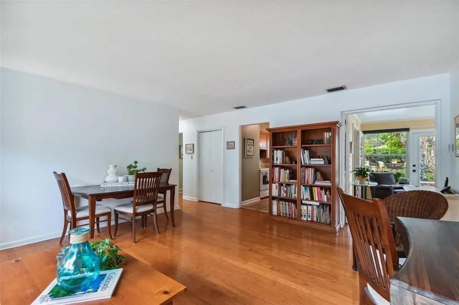 LELAND HEIGHTS - Residential Lease