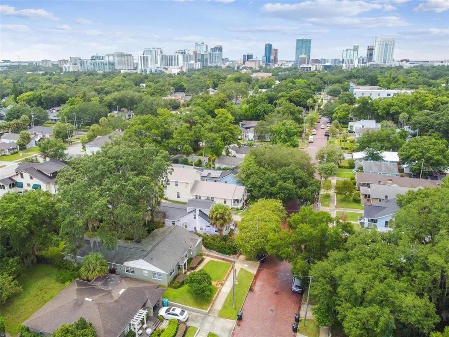LELAND HEIGHTS - Residential Lease