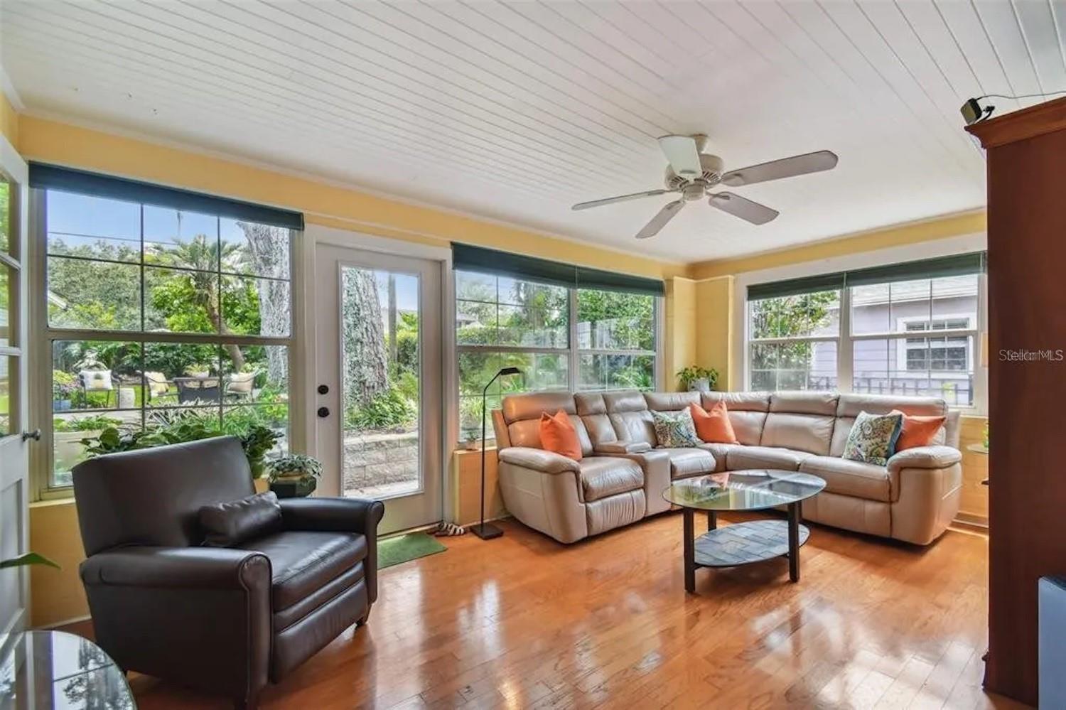 LELAND HEIGHTS - Residential Lease