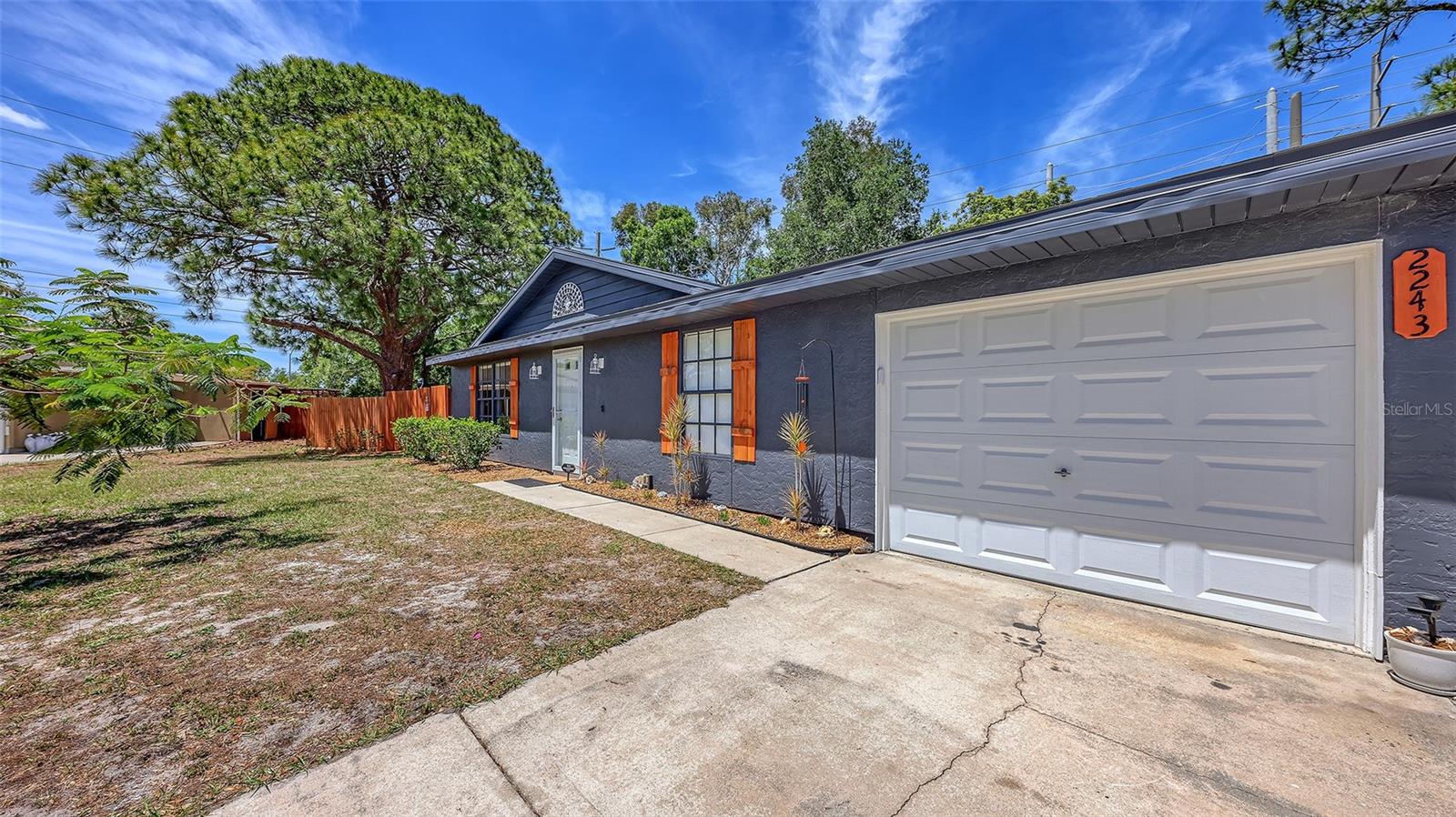 LOCKWOOD MEADOWS - Residential