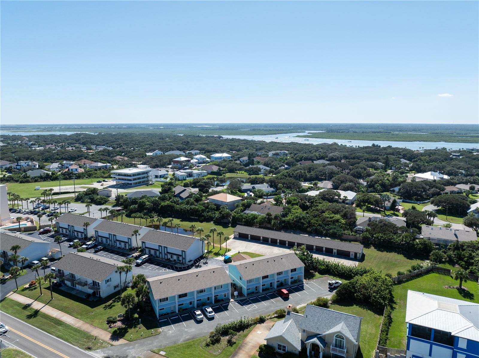 THE LIGHTHOUSE DUNES OF OAKRIDGE VILLAGE - Residential