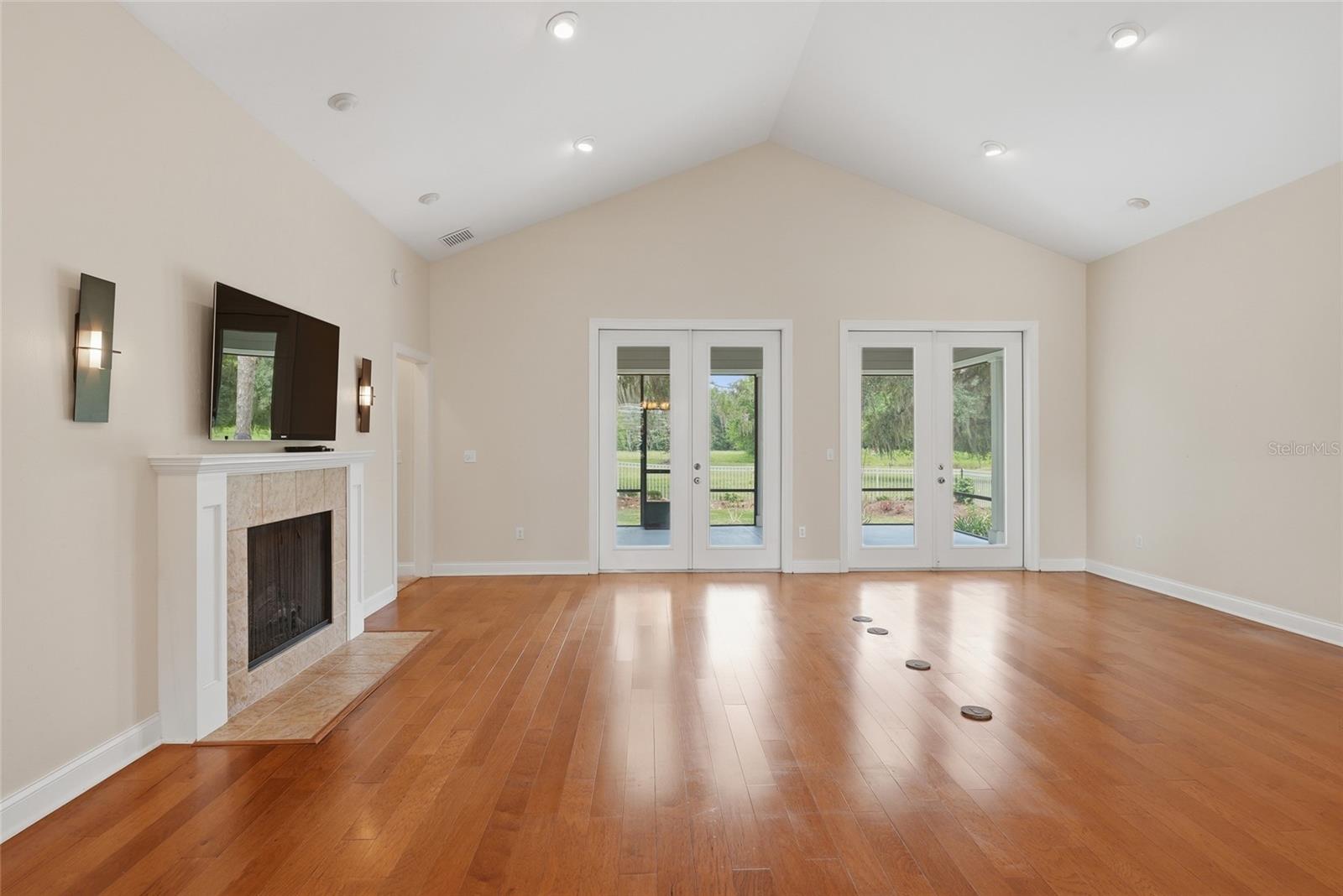 SAVANNA POINTE PH 1 - Residential