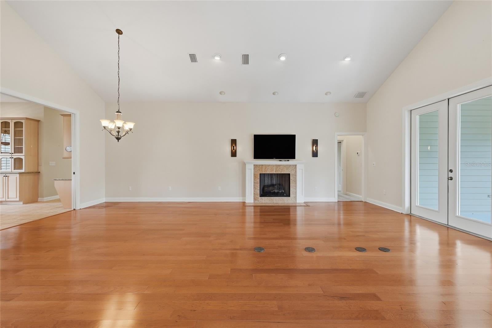 SAVANNA POINTE PH 1 - Residential