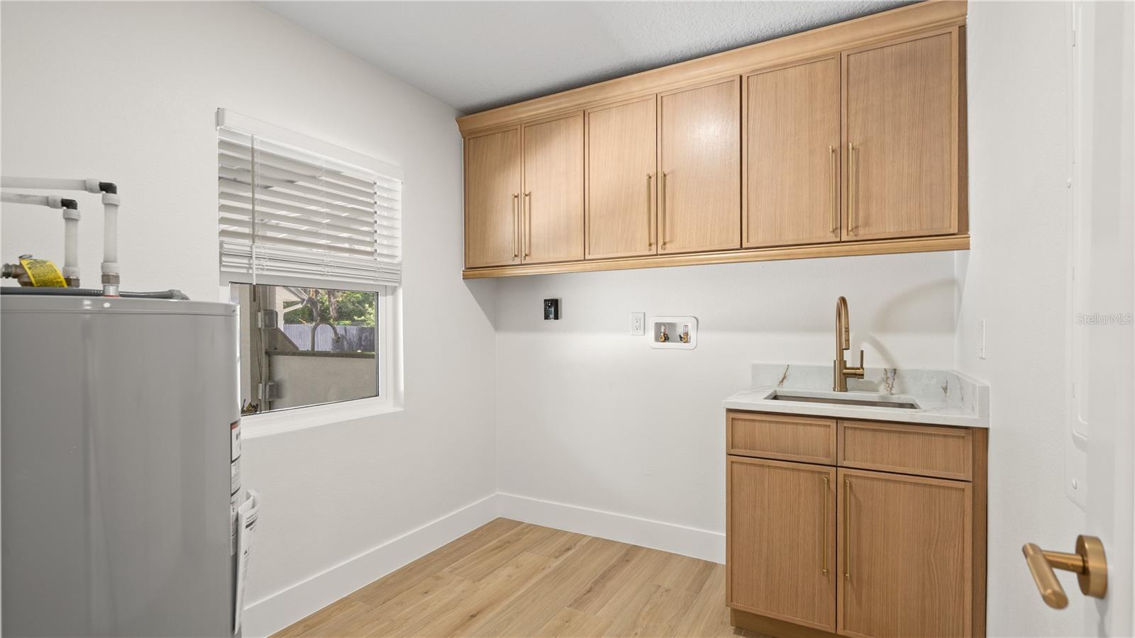 SUNSET PARK - Residential