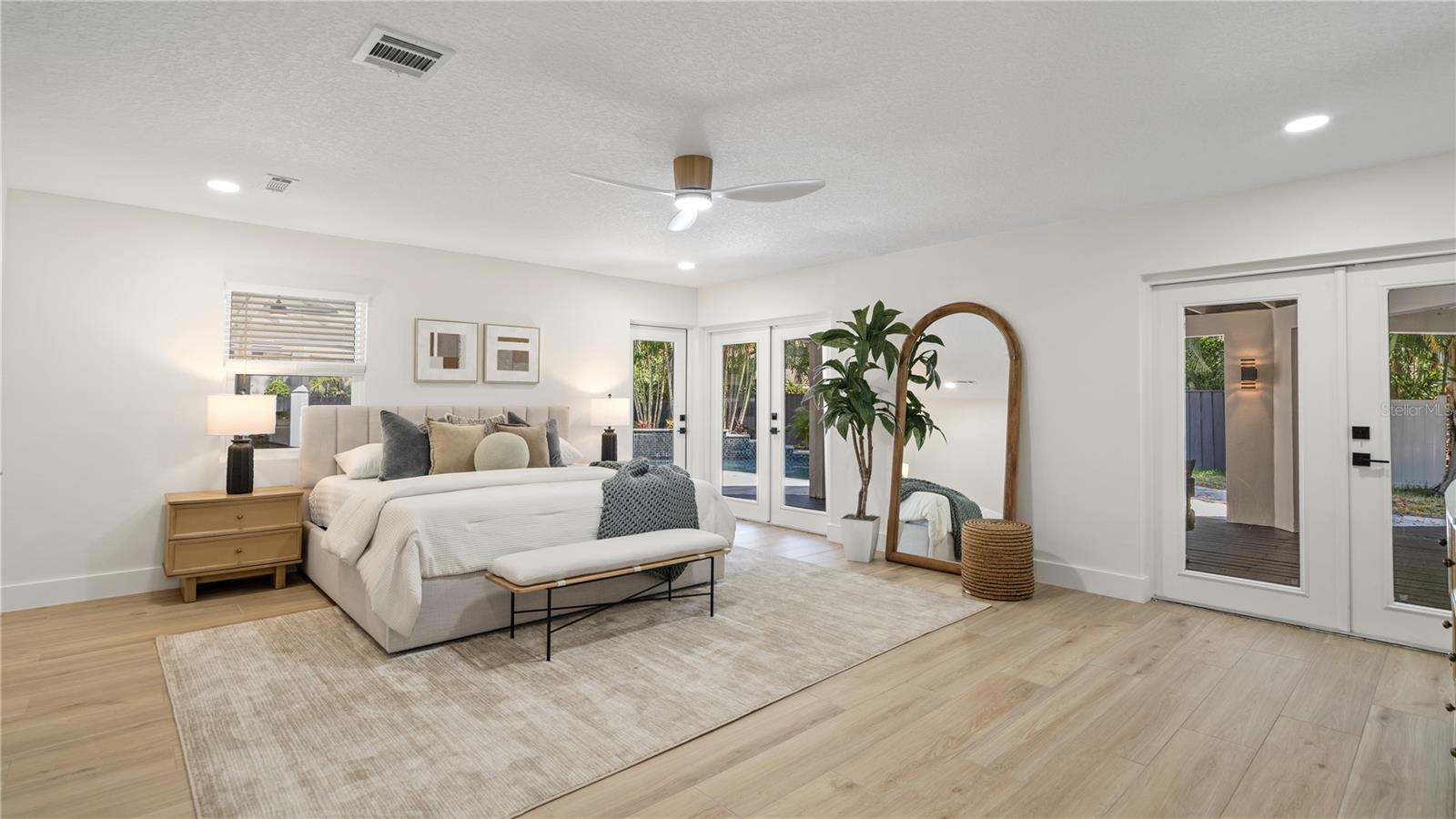 SUNSET PARK - Residential