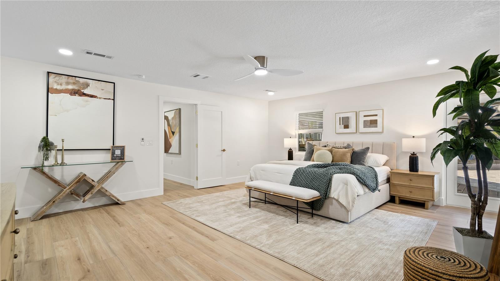 SUNSET PARK - Residential