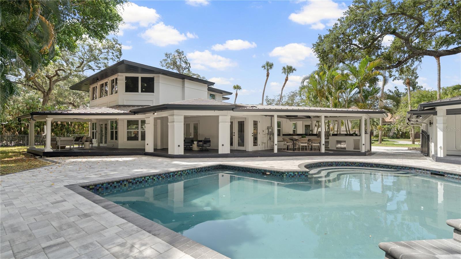 SUNSET PARK - Residential