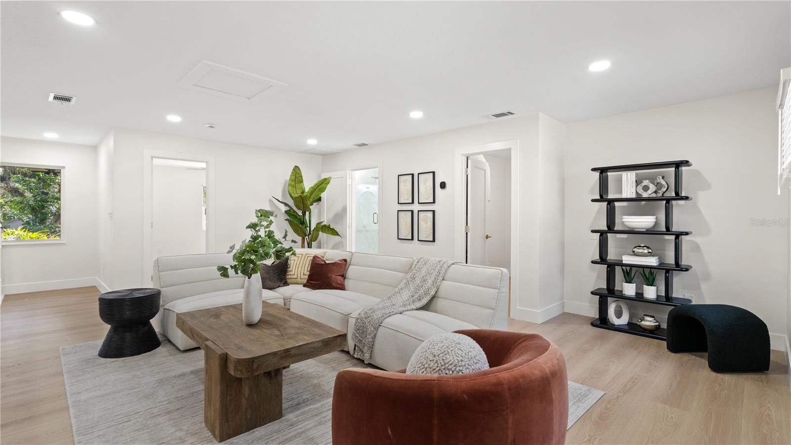 SUNSET PARK - Residential