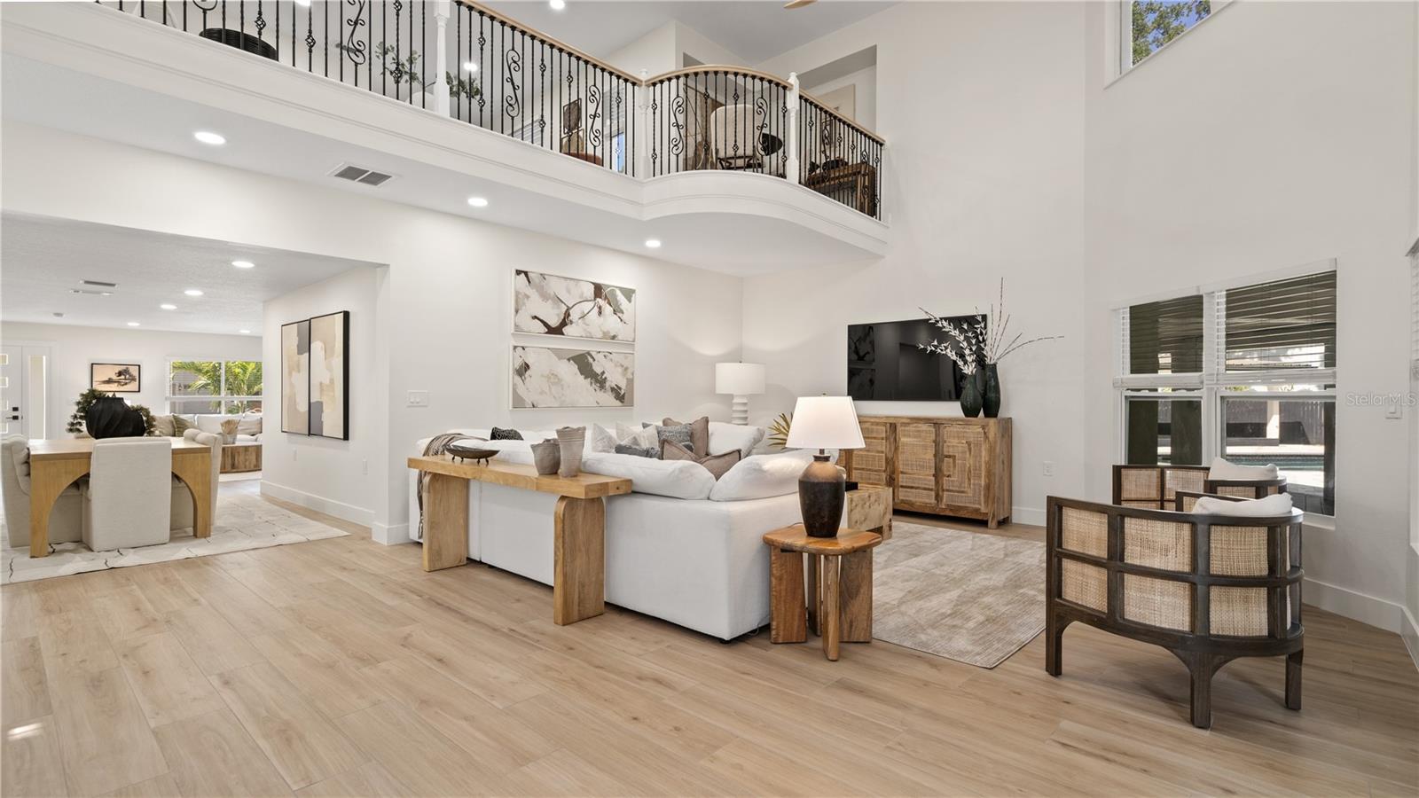 SUNSET PARK - Residential