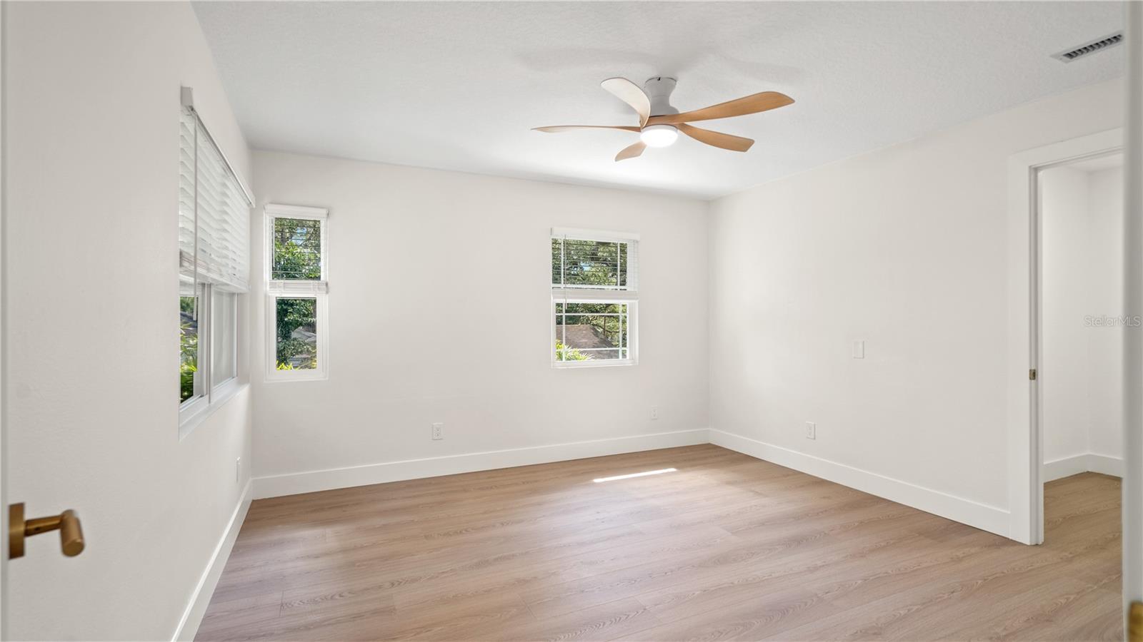 SUNSET PARK - Residential