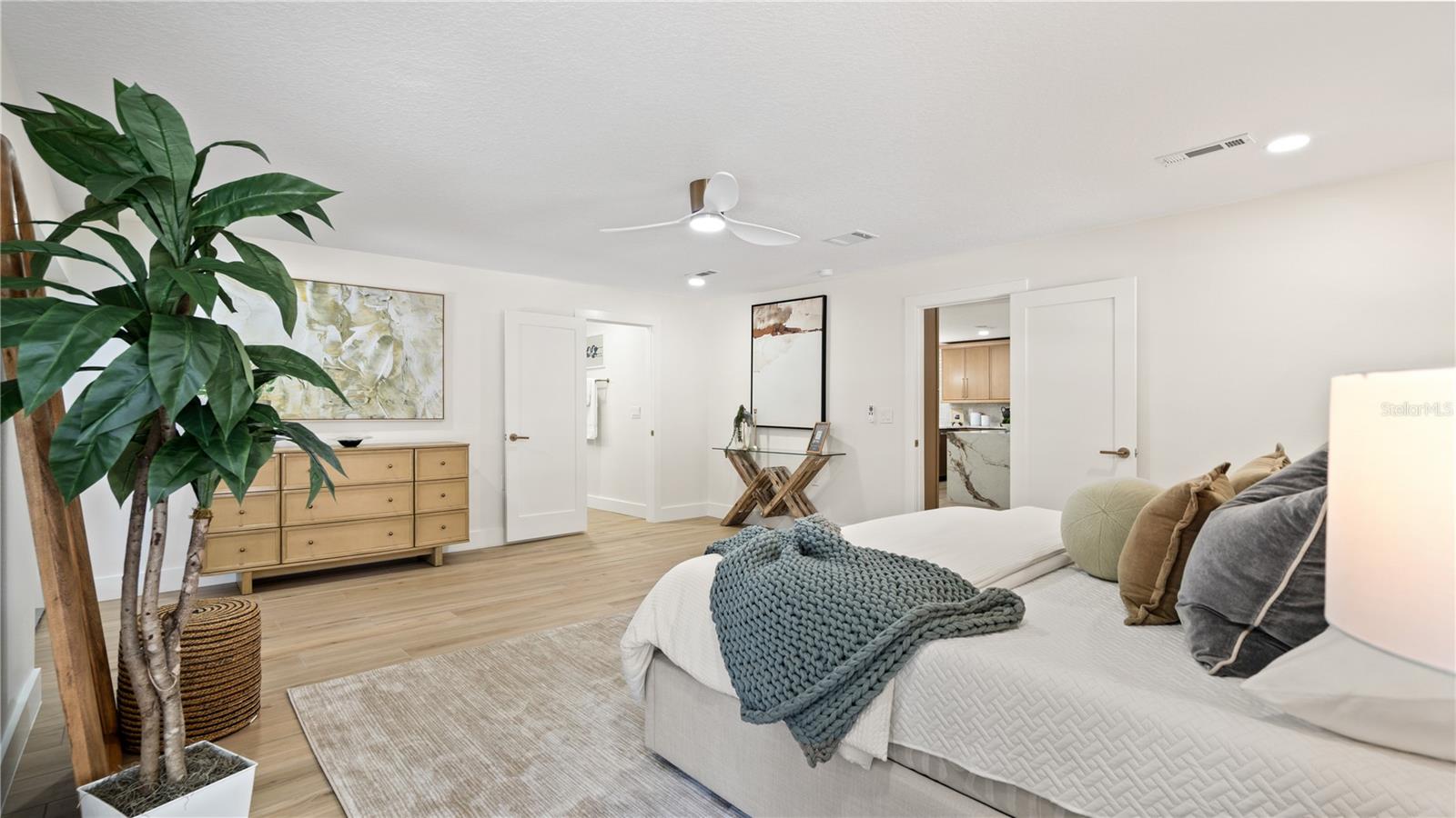 SUNSET PARK - Residential