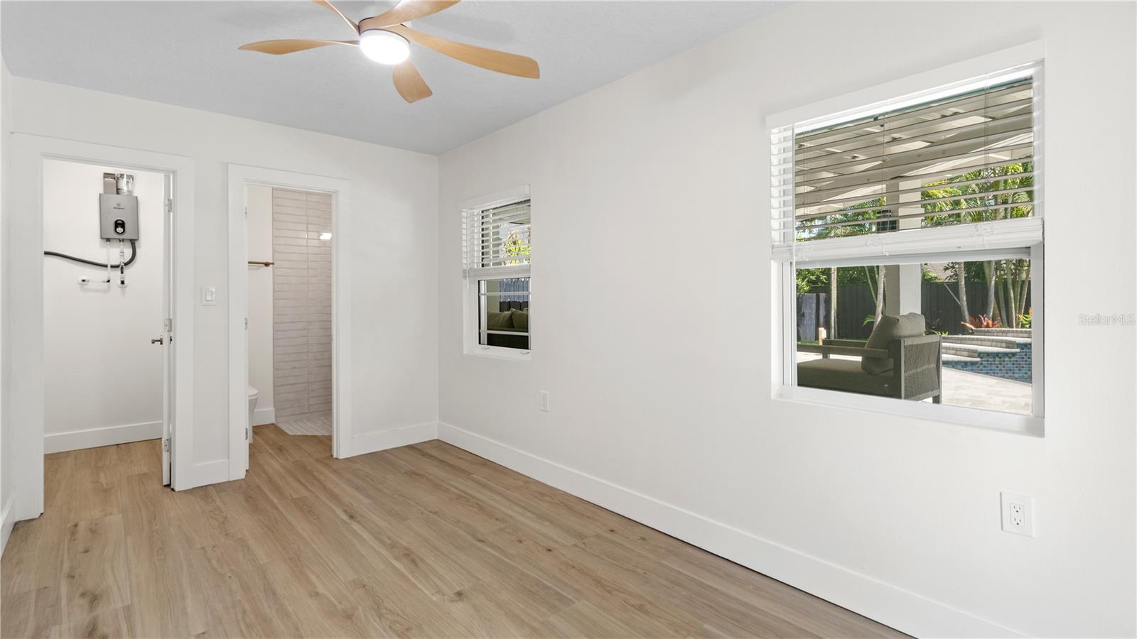 SUNSET PARK - Residential