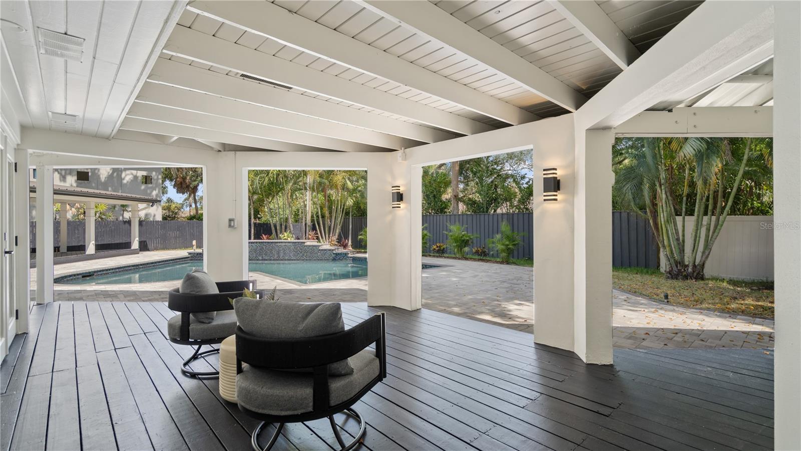SUNSET PARK - Residential