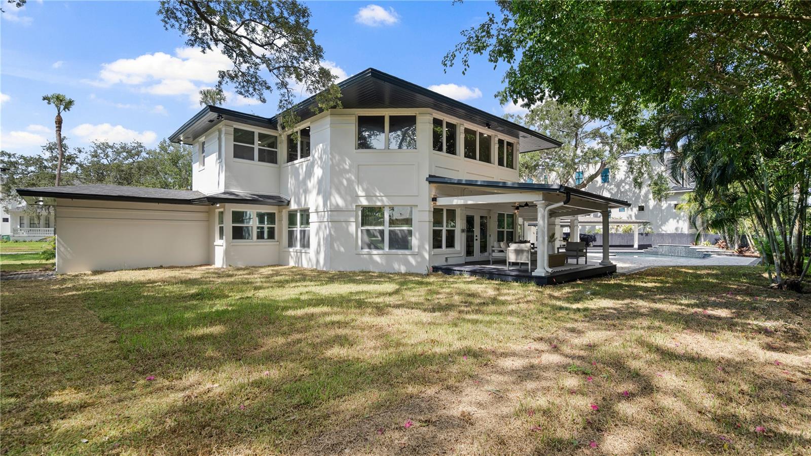 SUNSET PARK - Residential