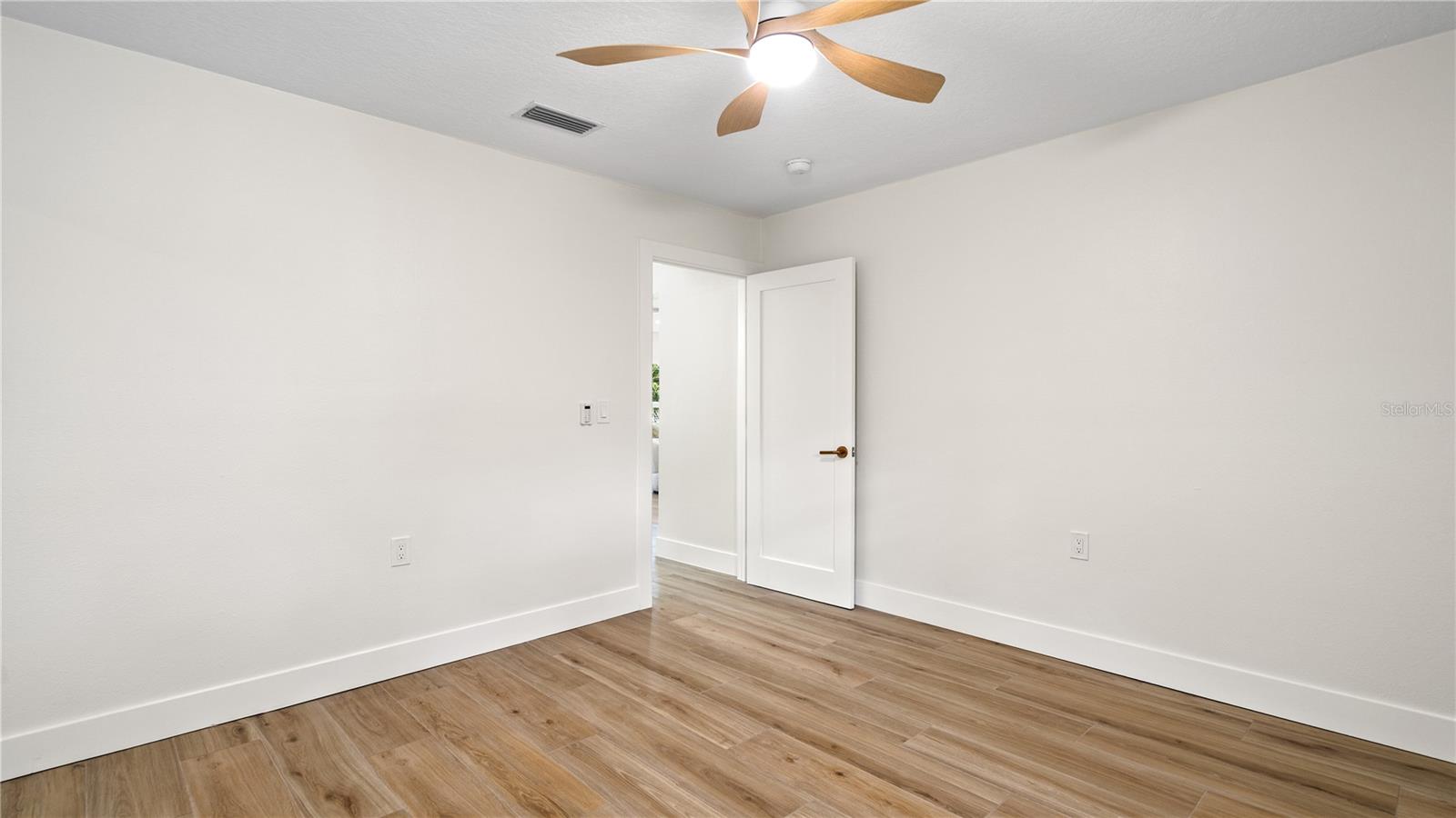 SUNSET PARK - Residential