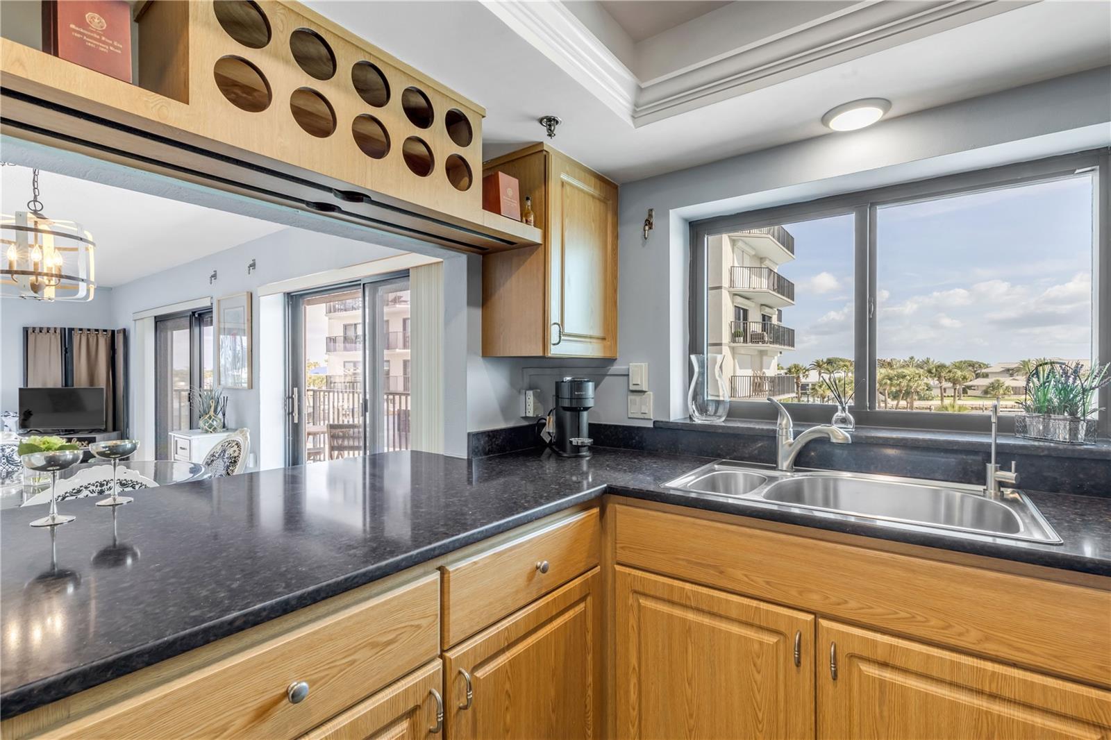 DIAMOND HEAD POINT CONDO - Residential