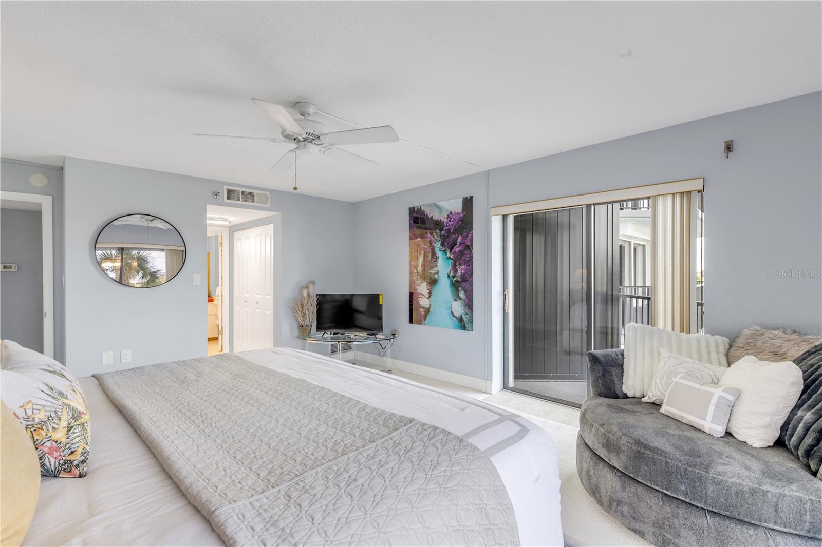 DIAMOND HEAD POINT CONDO - Residential
