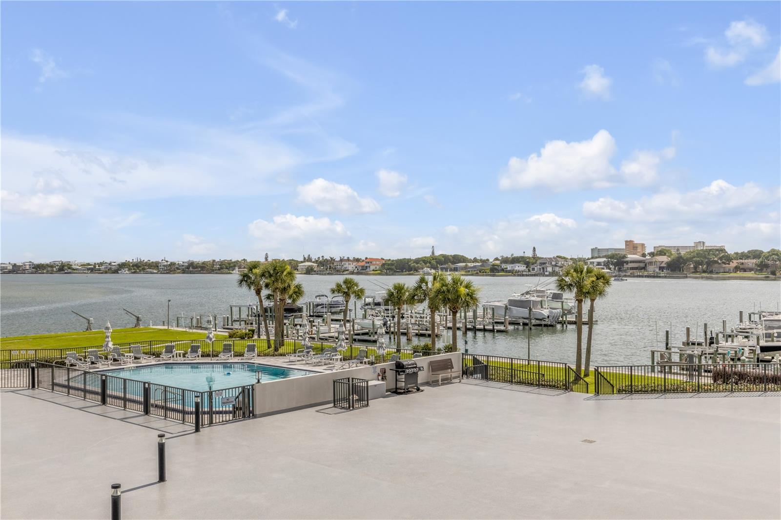 DIAMOND HEAD POINT CONDO - Residential